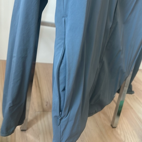 Everlane track jacket - Picture 3 of 6